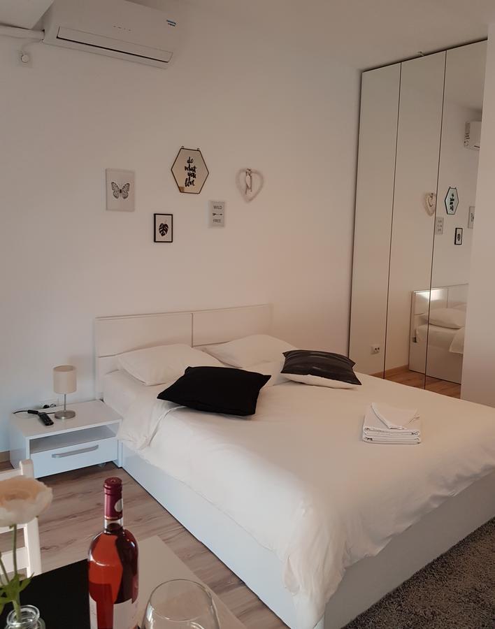 Studio Confort 3 Bukarest Exteriör bild