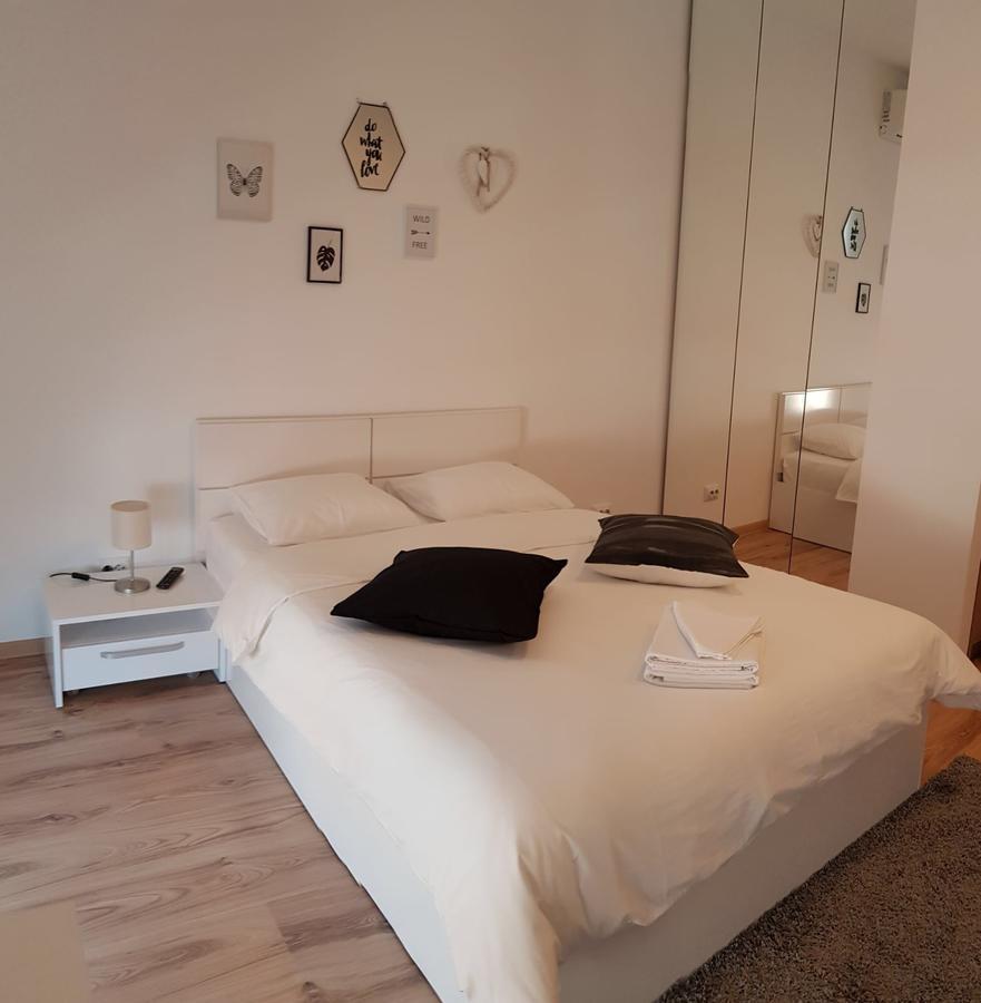 Studio Confort 3 Bukarest Exteriör bild